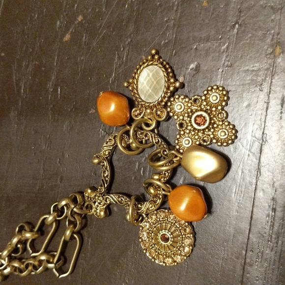 Gold Jeweled Necklace - Picture 3 of 3